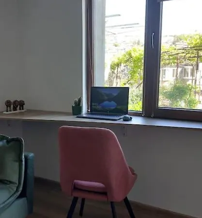 Iv With A Private Garage Veliko Tarnovo