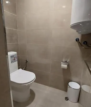 Iv With A Private Garage Appartement